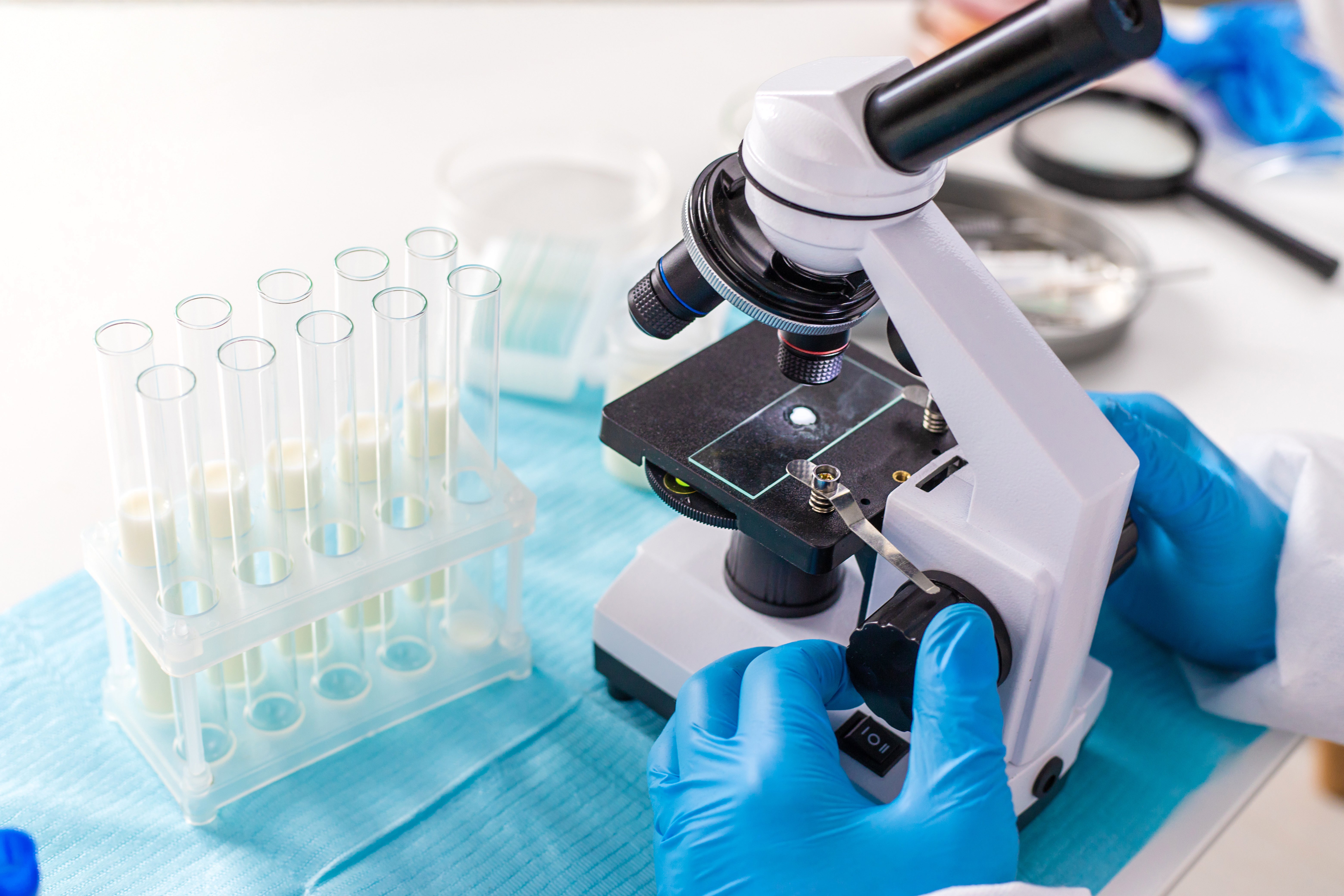At-Home Sperm Testing: How CryoChoice Brings the Lab to You