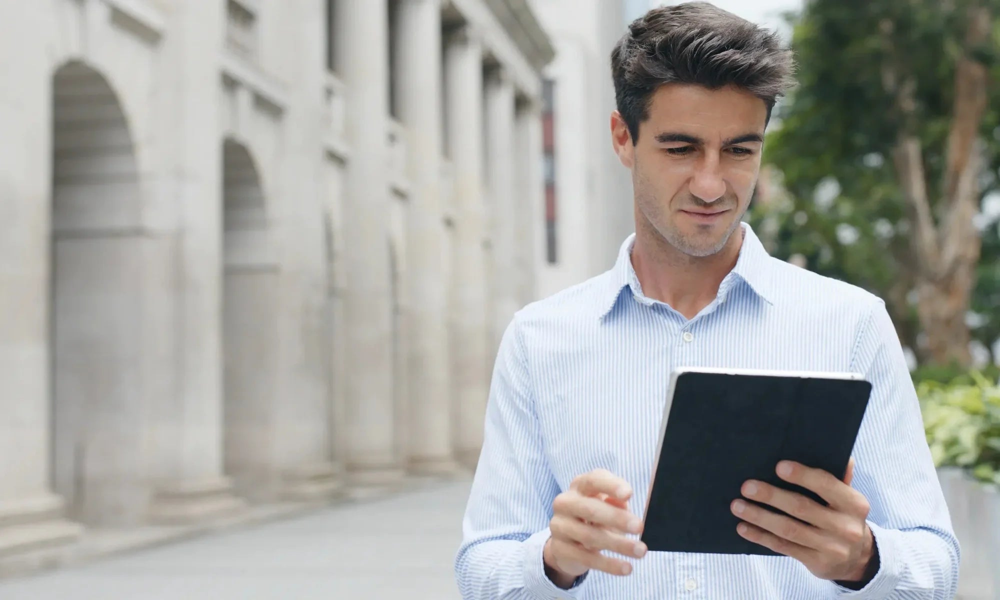 A man reading his results from his CryoChoice sperm analysis.